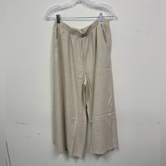 Zenana Woven Crepe Elastic Band Waist Cropped Pants